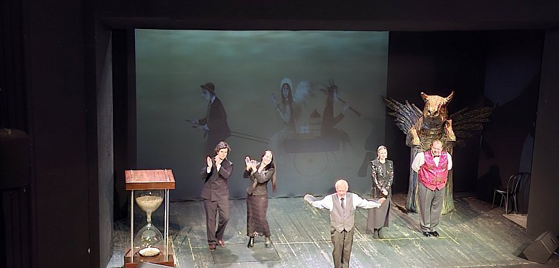 Wyjazd edukacyjny do Teatru Ateneum w Warszawie na spektakl „Para nasycona”