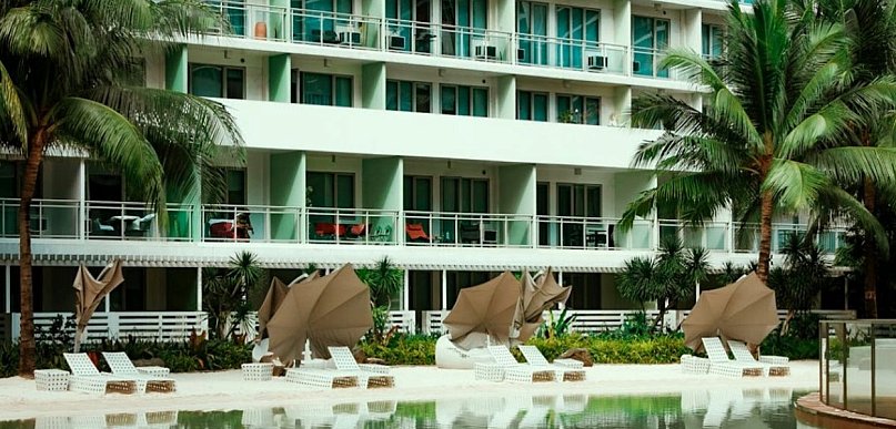 Jak zaprojektować funkcjonalny bar ogrodowy na tarasie lub przy basenie?