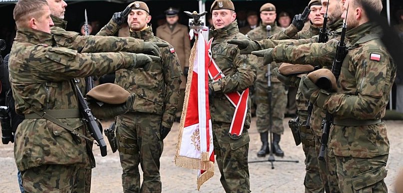Uroczyste przekazanie dowodzenia i przysięga nowych żołnierzy