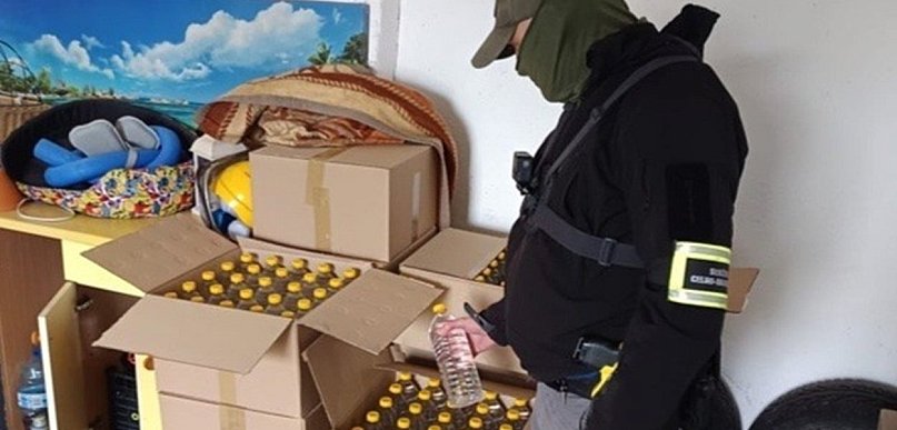 KAS: 434 litry nielegalnego alkoholu. Wpadł mieszkaniec powiatu poddębickiego