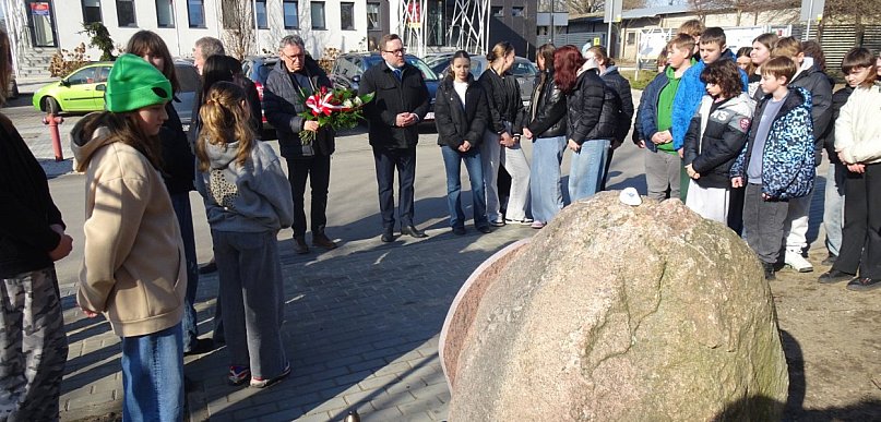 Obchody upamiętniające Zagładę żychlińskich Żydów