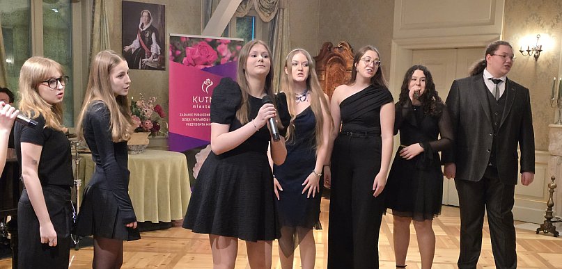 Pocałunek sztuki w Pałacu Saskim - inspiracją Agnieszka Mikołajczyk