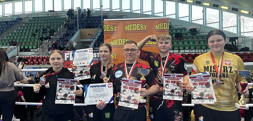 Kickbokserzy wracają z medalami z Mistrzostw Polski w Kołobrzegu