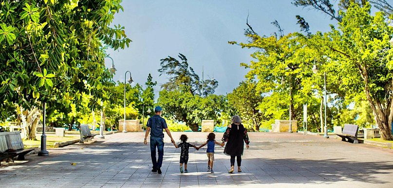 Poradnik: jak wybrać hotel pod Łodzią dla rodzin i biznesu