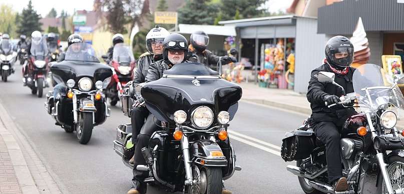Rycerze współczesnych dróg u Pani Licheńskiej. XIV Otwarcie Sezonu Motocyklowego