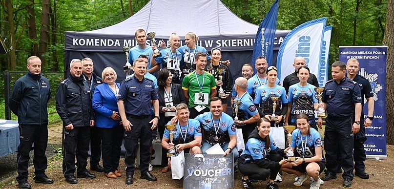 Kutnowscy Policjanci na podium I Skierniewickiego Triathlonu o Puchar Komendanta