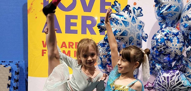Sukces podniebnych akrobatek ze SKY GIRLS w Kutnie