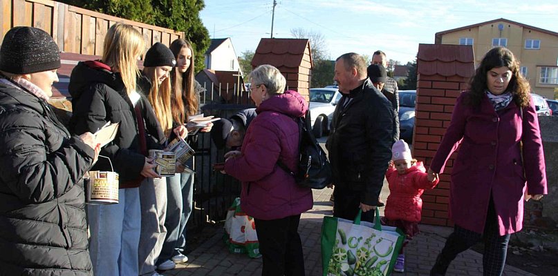 X jubileuszowa kwesta w Krośniewicach - wspólna pamięć zaklęta w historii - 71816