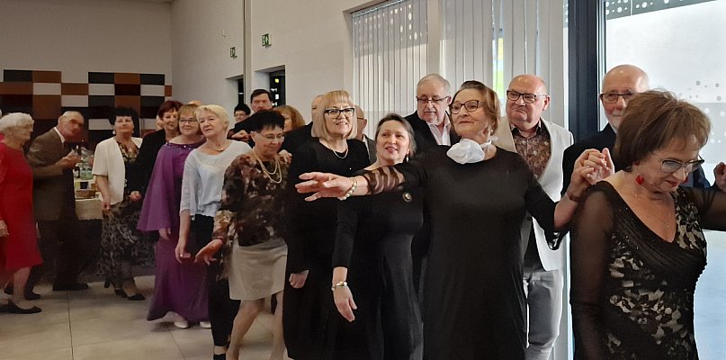 18 - lecie Uniwersytetu Trzeciego Wieku. Studniówka - 71882