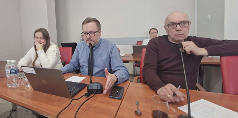 Inwestorzy pukają do drzwi Żychlina. Czy w Dobrzelinie powstanie biogazownia?