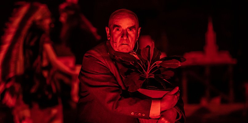 Wyjątkowe spektakle w Teatrze Nowym! Skorzystaj z rabatu z eKutno.pl na bilety