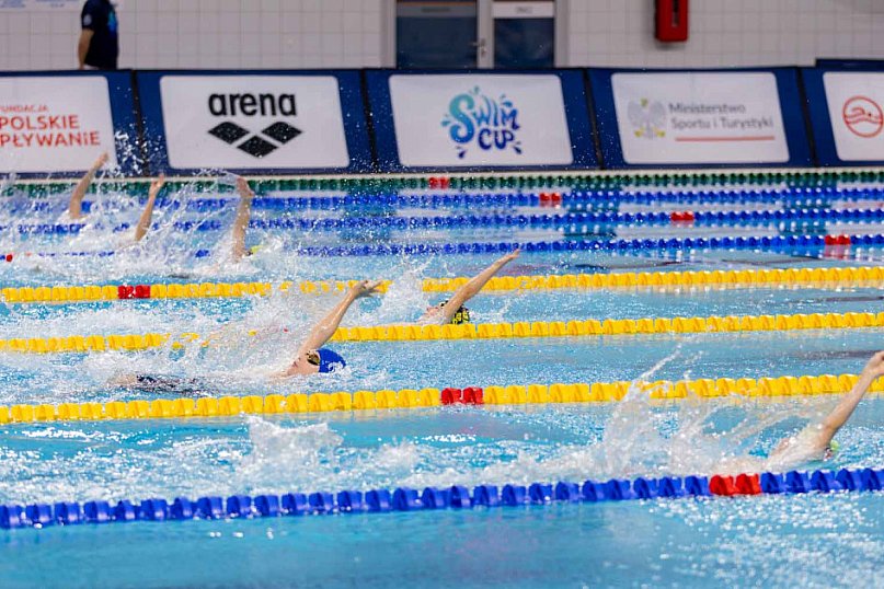 Młodzi pływacy z Kutna z medalami