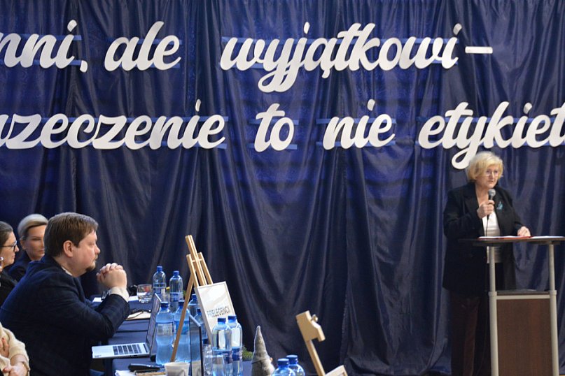  Inni, ale wyjątkowi