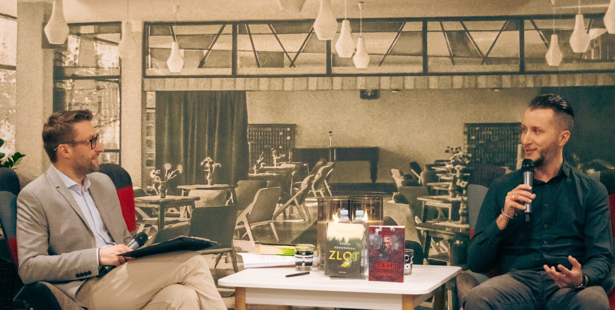 Od lewej Radosław Wąs i Daniel Komorowski fot. Biblioteka w Kutnie