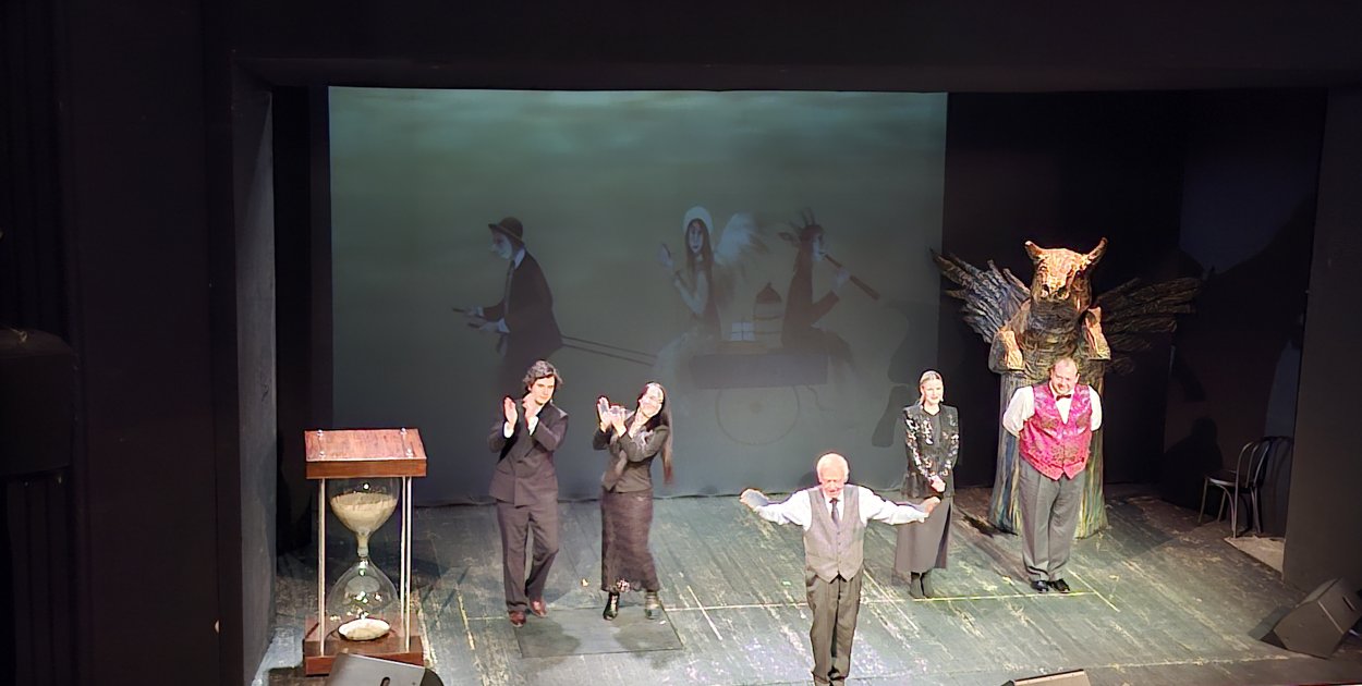 Wyjazd edukacyjny do Teatru Ateneum w Warszawie na spektakl „Para nasycona”