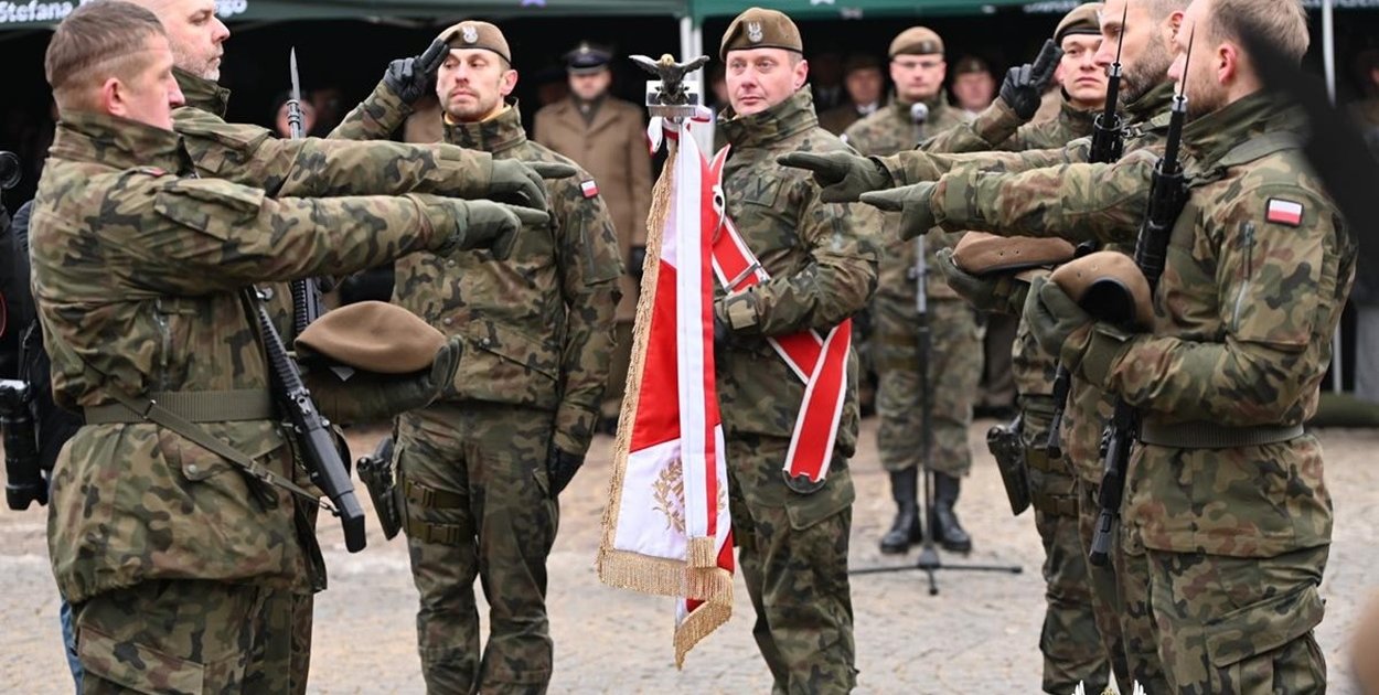 Uroczyste przekazanie dowodzenia i przysięga nowych żołnierzy