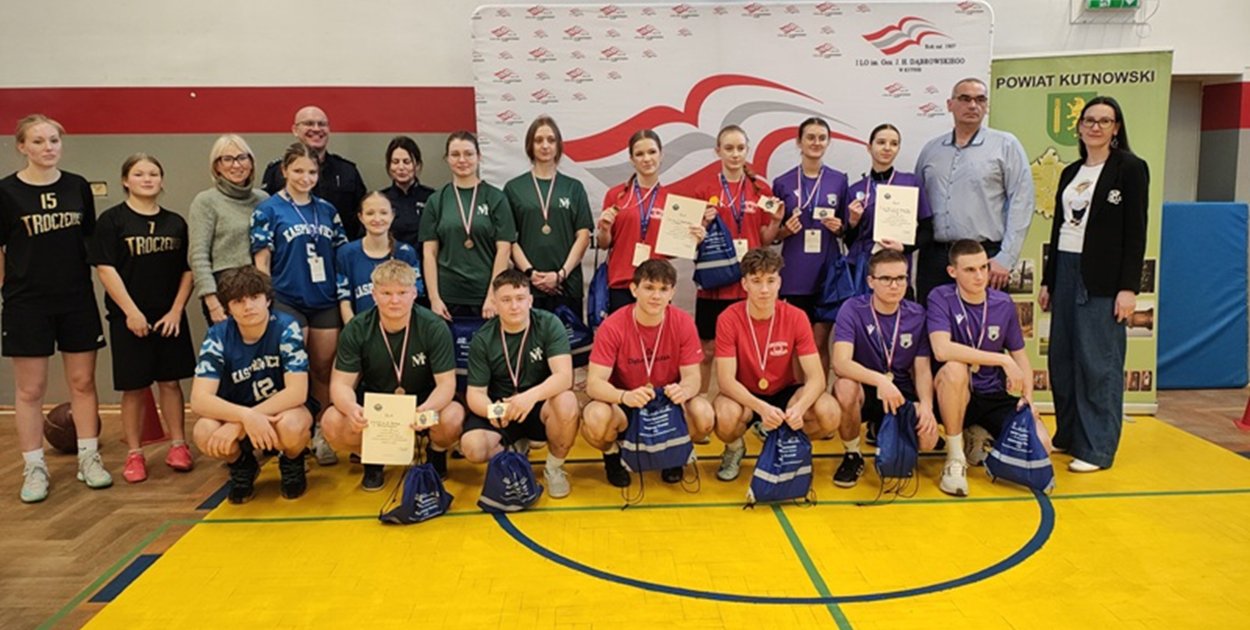 Uczniowie z "Dąbrowszczaka" powalczą w kwietniu o Puchar Komendanta Policji