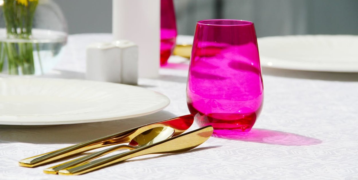 Jakie obrusy wybrać do jadalni, by stworzyć elegancką atmosferę?