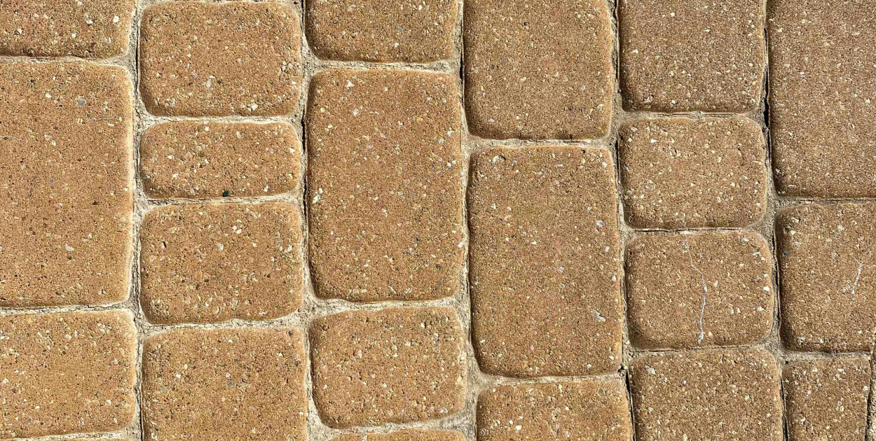 Są chętni na przebudowę chodnika przy Oporowskiej w Kutnie