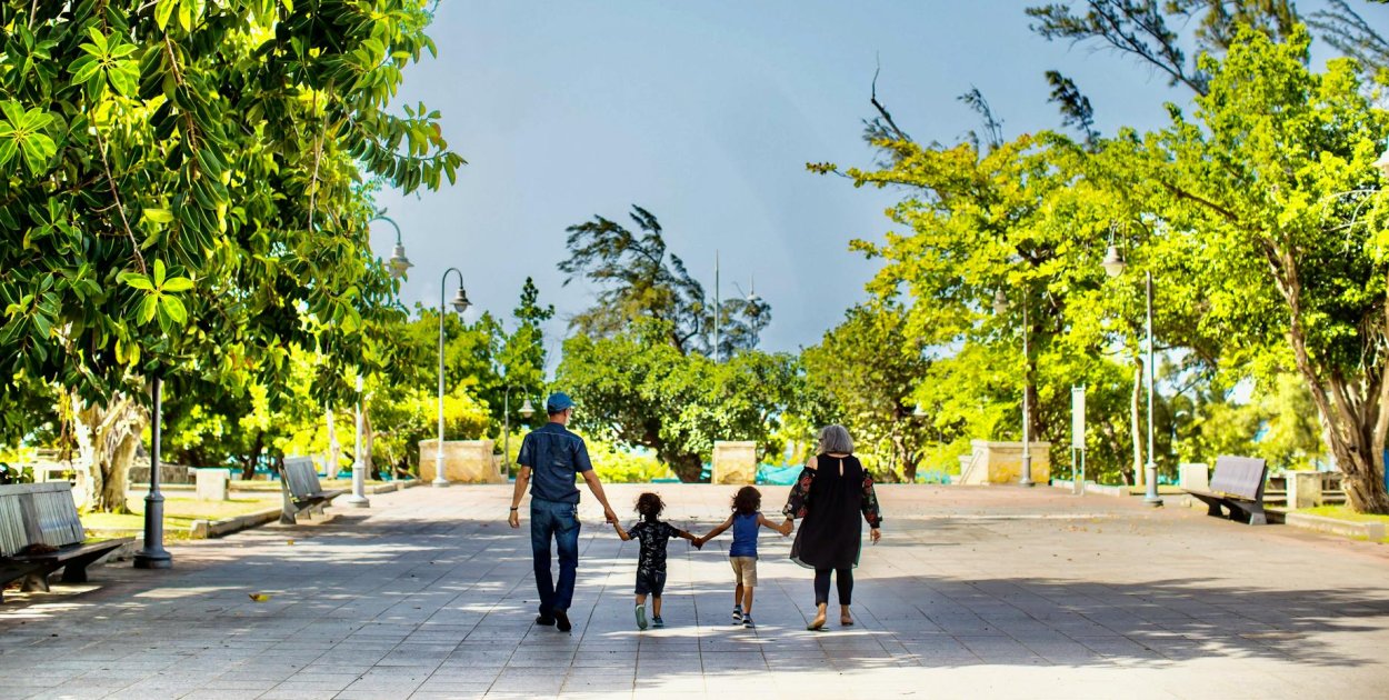 Poradnik: jak wybrać hotel pod Łodzią dla rodzin i biznesu